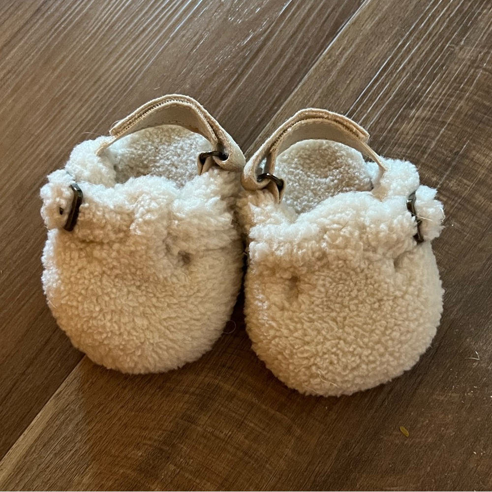 Baby Gap Sherpa Mules